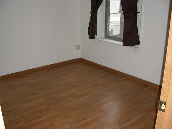 2 bed, 550 sqft, $765 — Photo 3