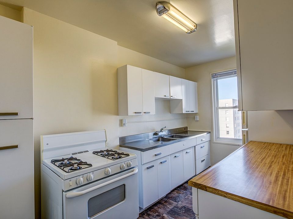 1st image of 125 Cambon Dr APT 3F