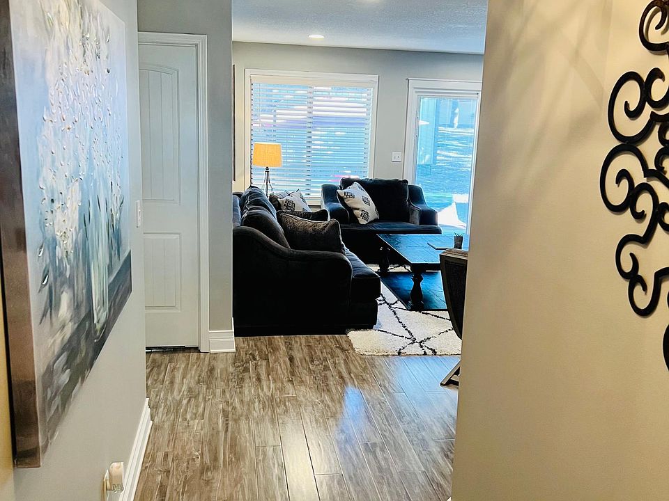 105 W Briarbrook Ln 105, Carl Junction, MO 64834 Zillow