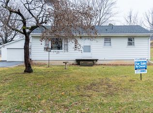 1226 3rd St, Cedar Rapids, IA 52403