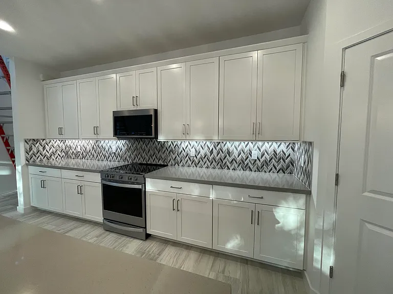 4415 Arcturus Ln — Photo 10