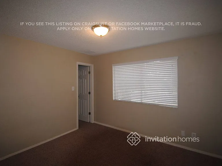17837 N 31st Dr — Photo 5