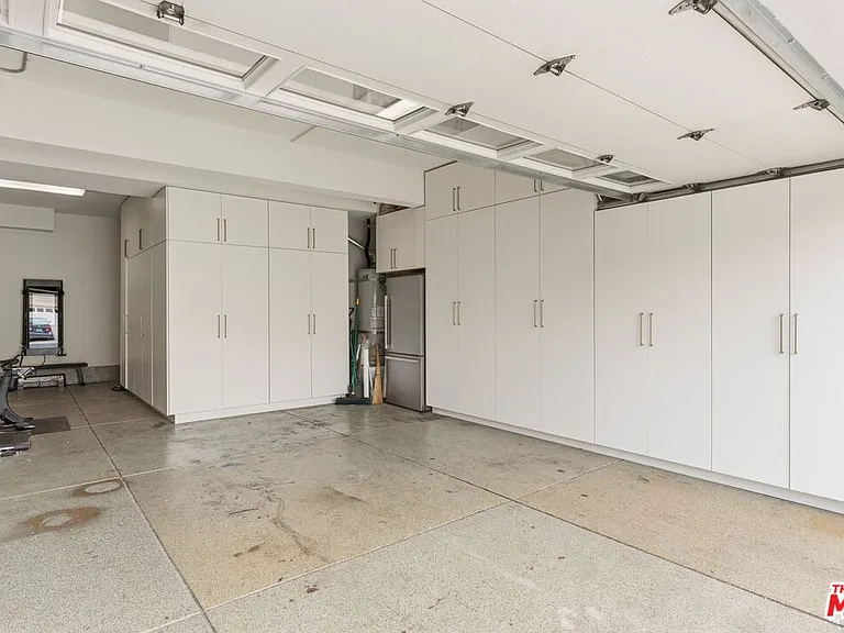 11564 Apulia Ct — Photo 41