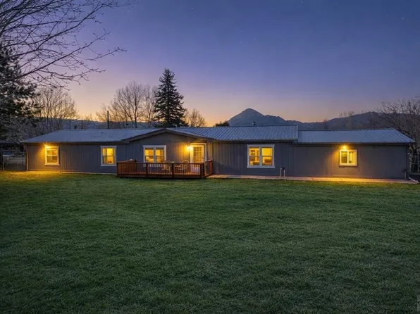 902 Willis Ave, La Veta, CO 81055