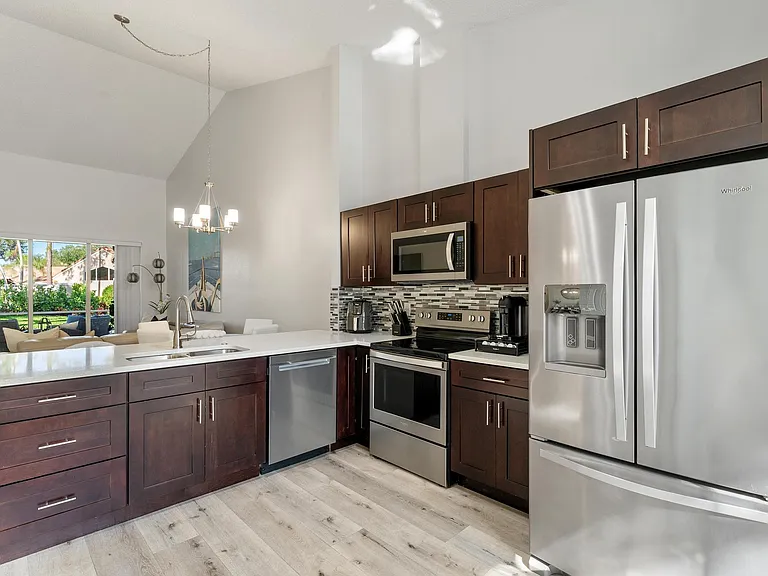 1903 Rosewood Way — Photo 9