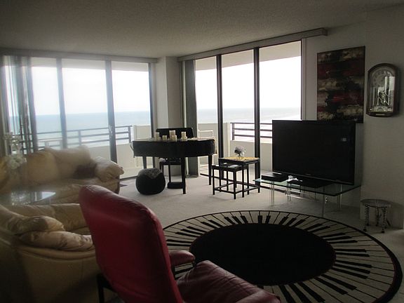 2nd image of 1420 N Atlantic Ave APT 1204