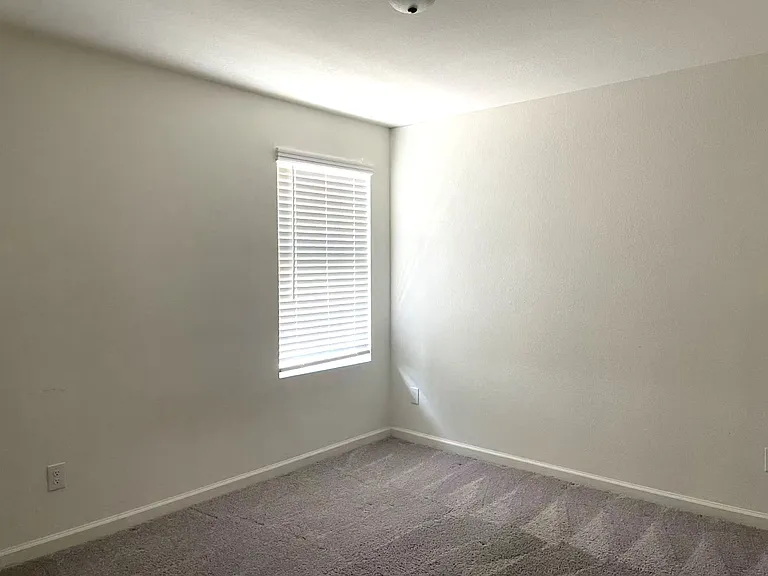 2909 Aspen Dr — Photo 8
