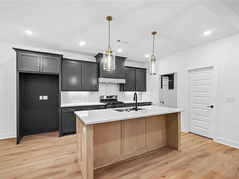 4 Argyll Cir — Photo 5