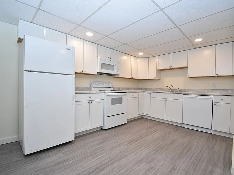 805 W Villard St #1 — Photo 6