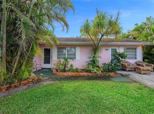 1246 Hilltop Dr, Naples, FL 34103