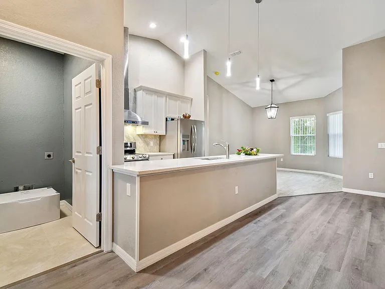 7398 Skylark Dr — Photo 16