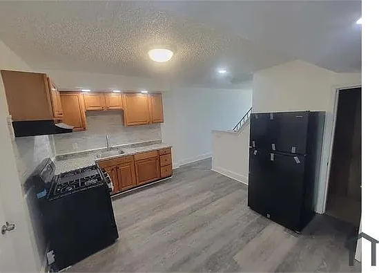 485 Potterton Hts — Photo 10