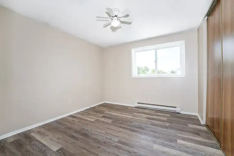 2444 Cleroux Cres #1 — Photo 10