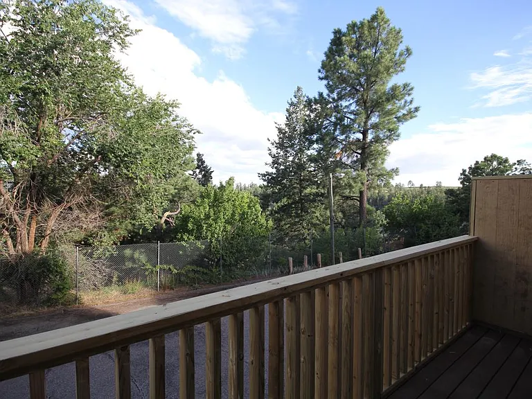 460 Oppenheimer Dr — Photo 19