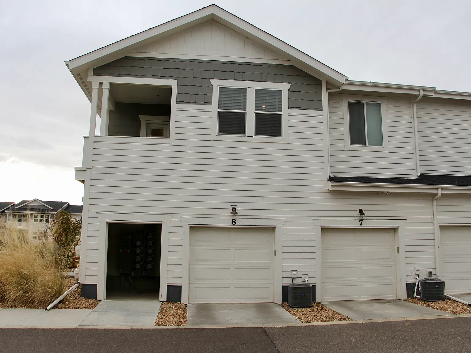 2 bed, 1173 sqft, $2,500 — Photo 2