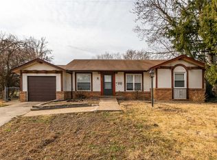832 Elksforth Ct, Florissant, MO
