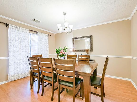 4th image of 8803 Orchard Lane