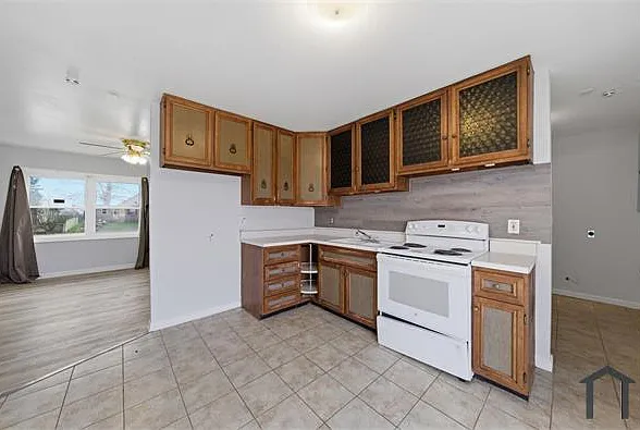 850 Saint Bartholomew Dr — Photo 10