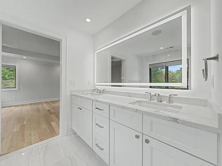 67 Westervelt Pl — Photo 29