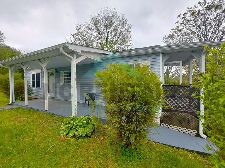 436 Barbara Jane Ave — Photo 2