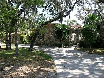 Large Circular Driveway