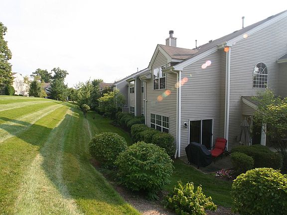 Close to Pool & Tennis Ct
