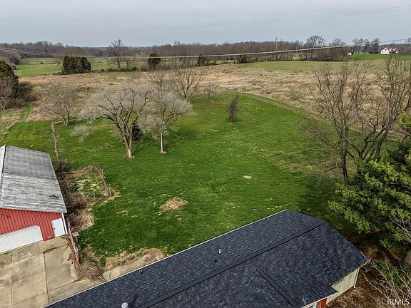 3rd image of 1161 Hollace Chastain Rd