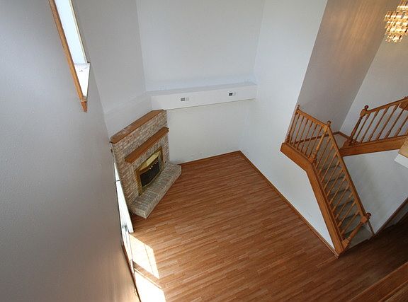 3rd image of 117 Hampton Ave