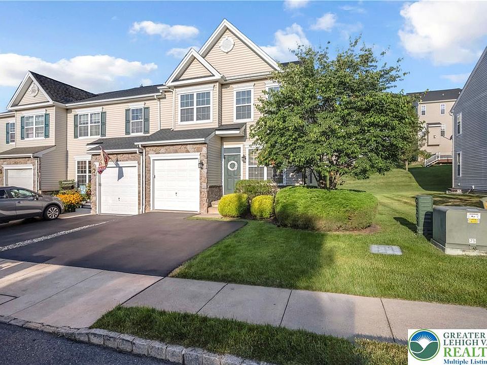 2nd image of 3564 Neville Way