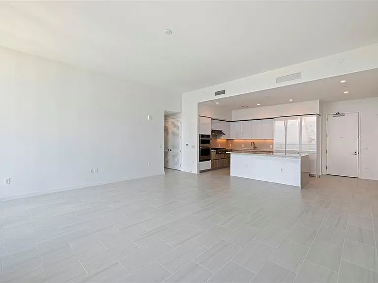 400 Central Ave #3906 — Photo 16
