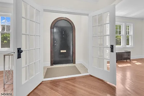 153 Clairmont Ter Photo 1