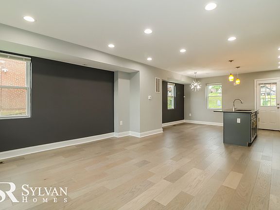 3rd image of 4554 Finney Ave