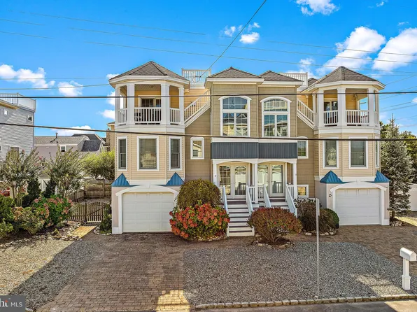 2 E California Ave #B, Brant Beach, NJ 08008