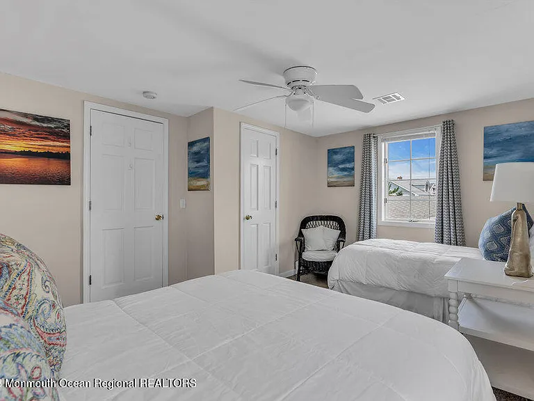 10 York Ave #24 — Photo 12