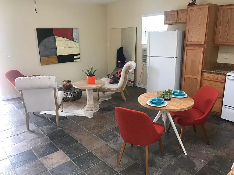 609 Blacker Ave #B — Photo 4