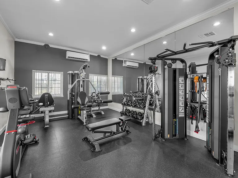 Solara Apartment Homes — Photo 14