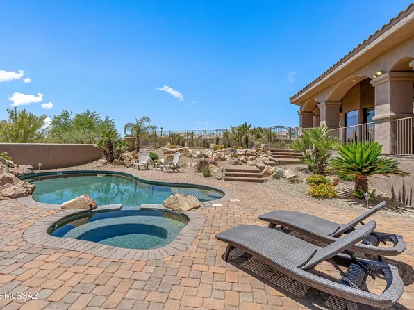 11135 N Stargazer Dr, Tucson, AZ 85737
