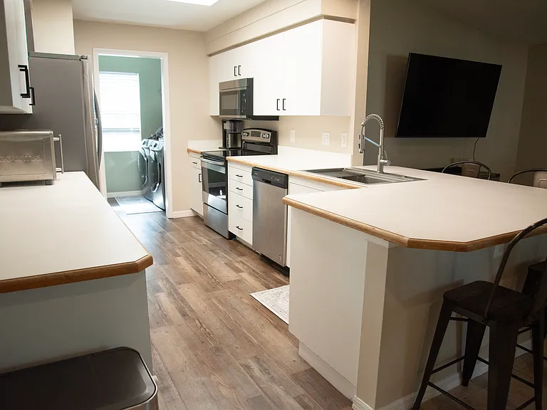 985 Pelican Ln — Photo 15