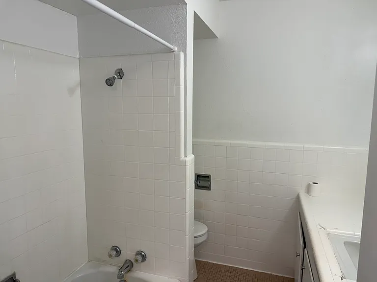 1313 Calaveras St #A — Photo 12