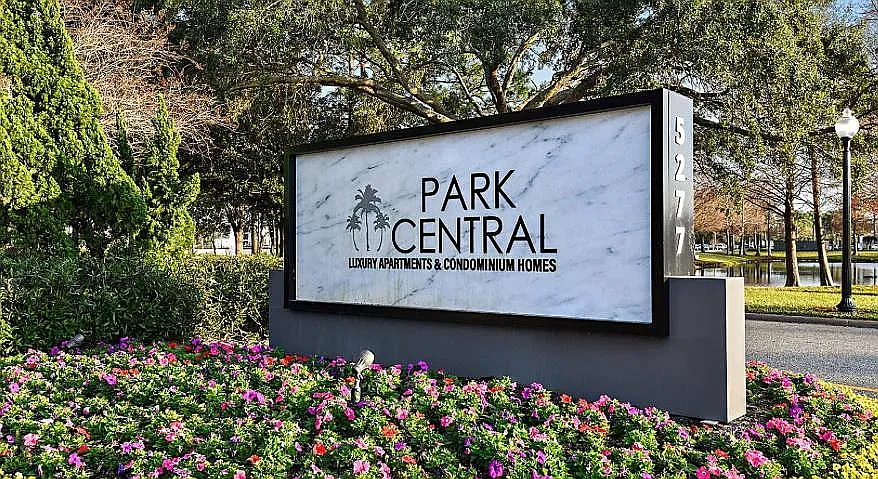 5016 Park Central Dr #2228