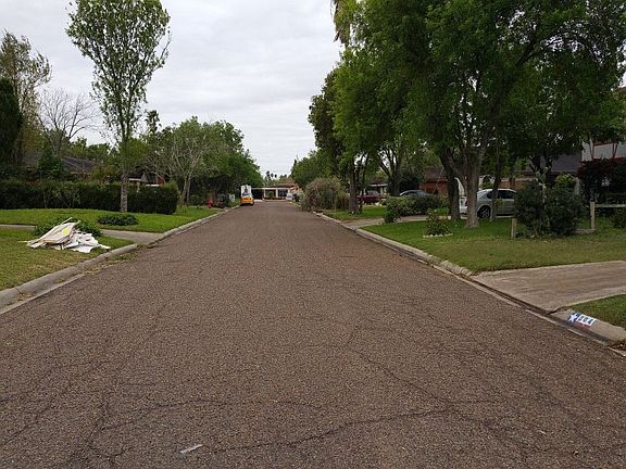 5th image of 200 Angelita Dr