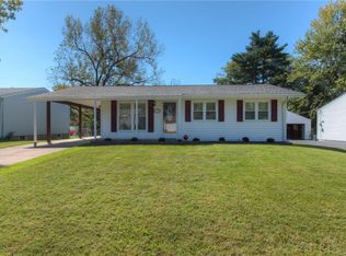 11974 Holly Brook Dr, Maryland Heights, MO 63043