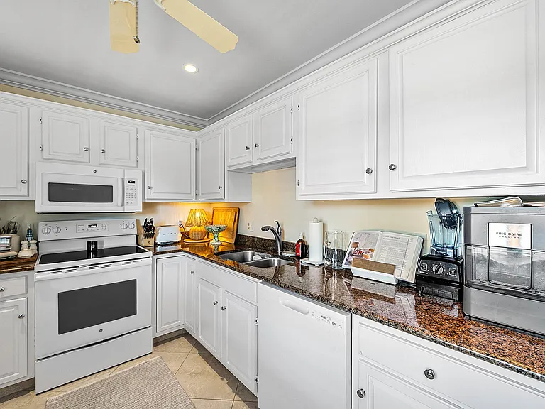 4595 Kittiwake Ct #KITTIWAKE — Photo 9