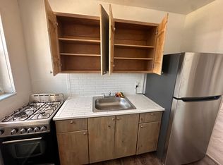 725 NW 100th St APT 2, Miami, FL 33150