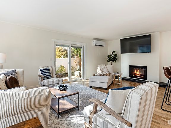 4th image of 1023 Hobson Street
