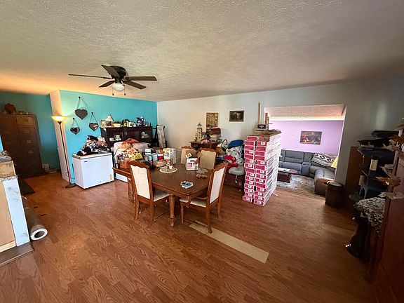 2nd image of 12519 Pleasant Valley Rd