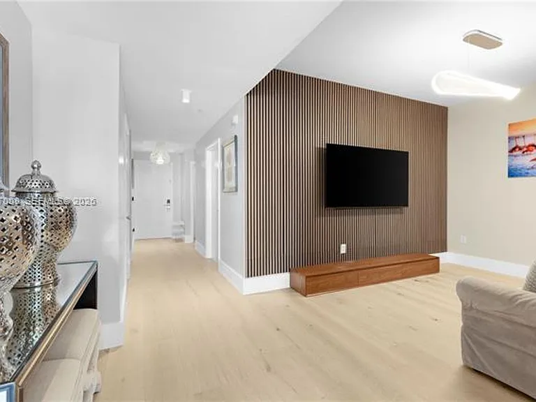 3340 NE 190th St #CU-909 — Photo 3