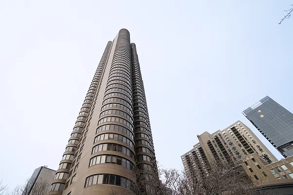 Rented by Level Group | media 28