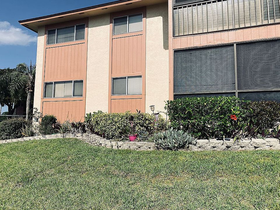 1st image of 6490 Royal Woods Dr APT 3