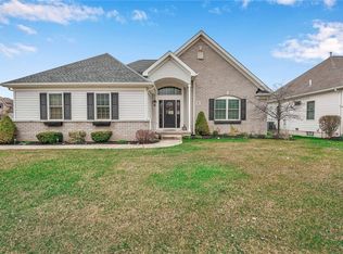 187 Collins Ln, Getzville, NY